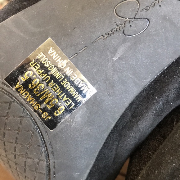 🚨B2G1 JESSICA SIMPSON Black Leather Lace & Velvet /Gold Heeled Booties - Picture 9 of 9